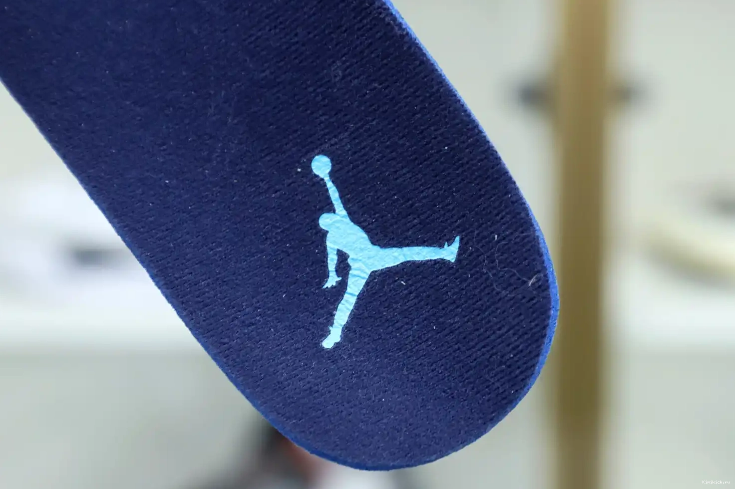 WHITE JORDAN POWDER BLUE Kimikick 414571-144 RETRO AIR 13 OBSIDIAN 0524